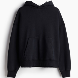 Sudadera negra básica